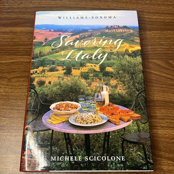 Williams-Sonoma Savoring Italy Cookbook / Coffee Table Book - Picture 1 of 4